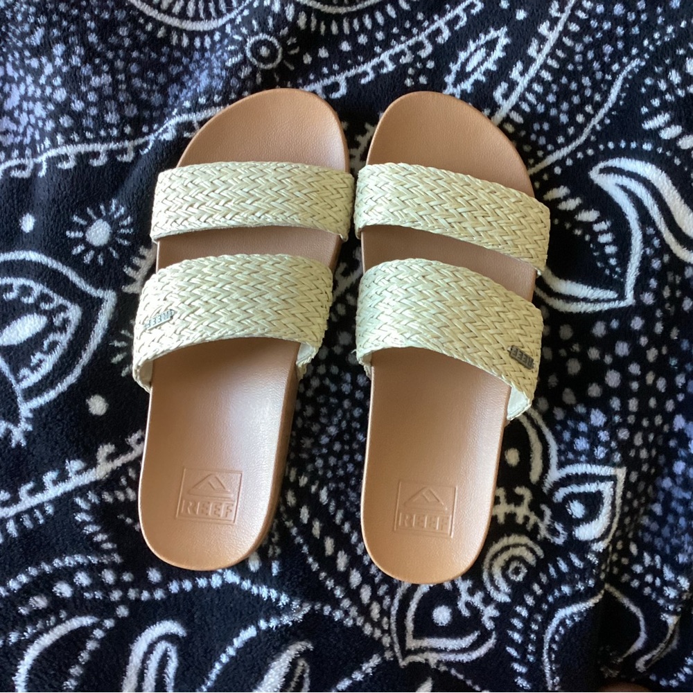 Reef Women’s Cushion Vista Braid Sandals